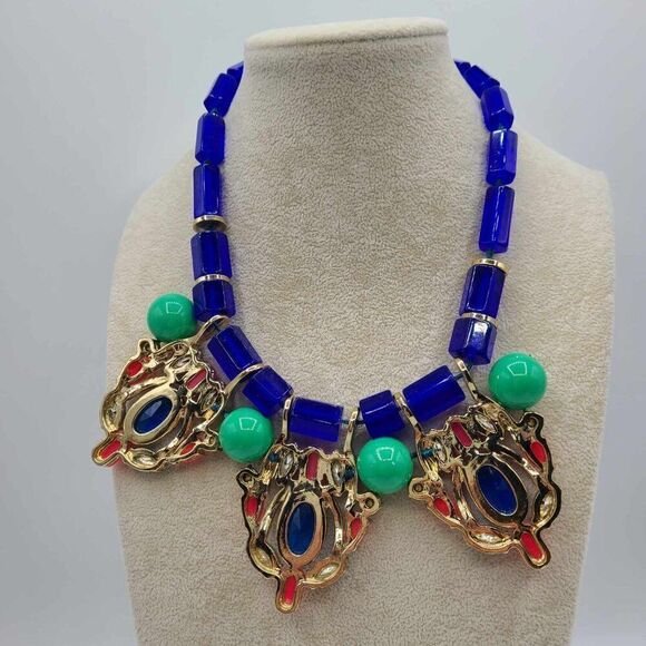 J Crew Chunky Multicolor Lucite or Resin Crystal Necklace NEW!  NWOT! - Picture 5 of 10